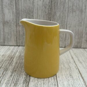 Vintage Mikasa pastelle Yellow Creamer , Made in Japan